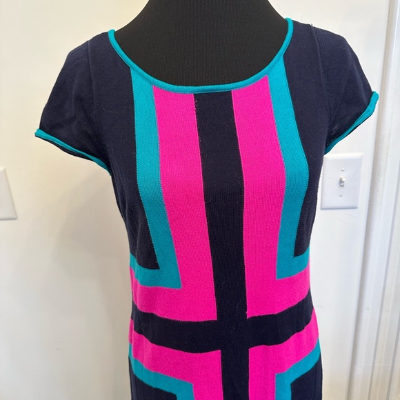Lilly Pulitzer Knit Geometric Graphic Sweater Dress Medium - Picture 6 of 7